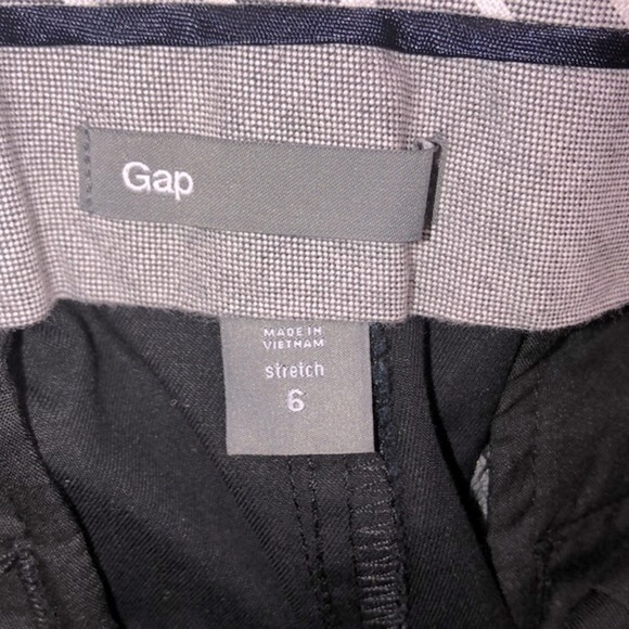 Gap size 6 black chino shorts - Picture 4 of 5
